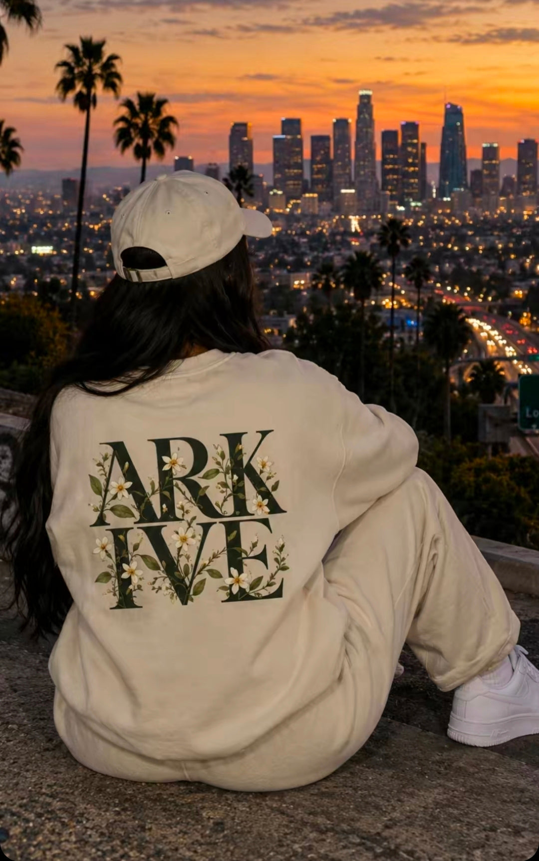 ARKIVE SAMPAGUITA - Essential Fleece Mock-Neck Crew Sweatshirt